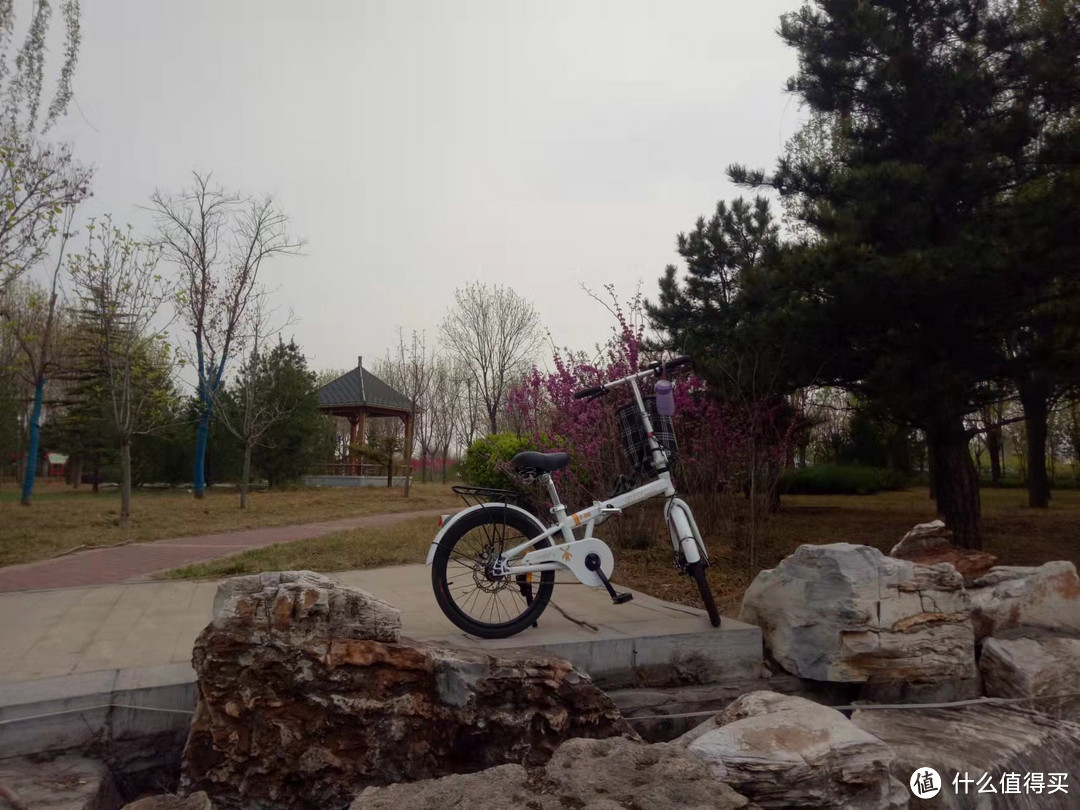 骑上心爱的自行车,出去撒欢儿吧!骑行头盔推荐